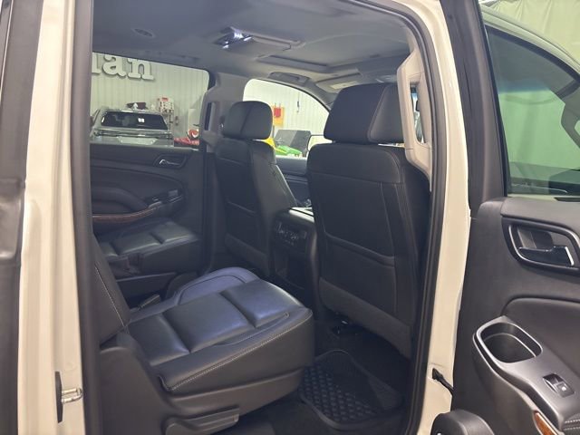 Used 2018 Chevrolet Suburban Premier AWD/4WD image 18