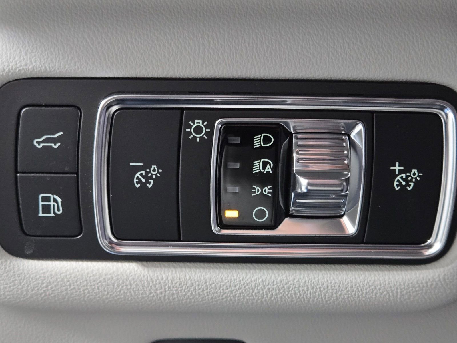 New 2026 Lincoln Nautilus Premier w/ Jet Appearance Package AWD/4WD image 23