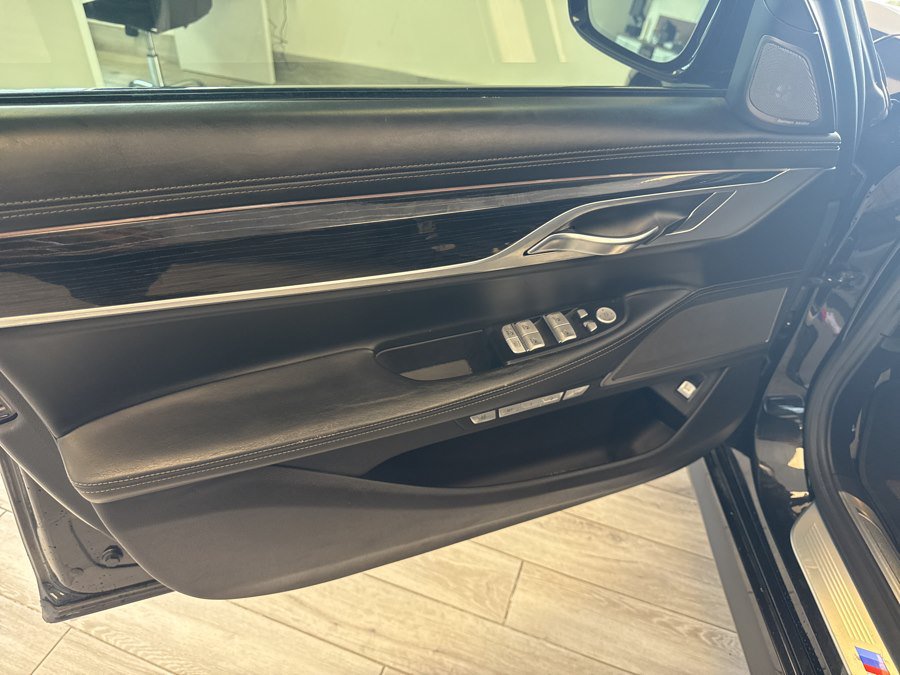 Used 2016 BMW 750i xDrive AWD/4WD image 14