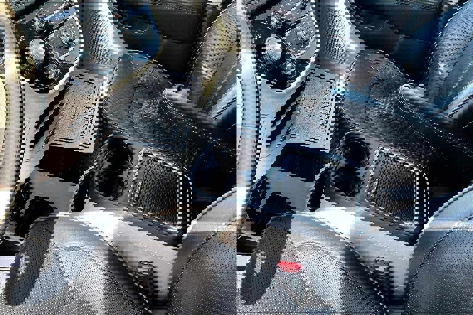 Used 2020 Chrysler Pacifica Limited image 16