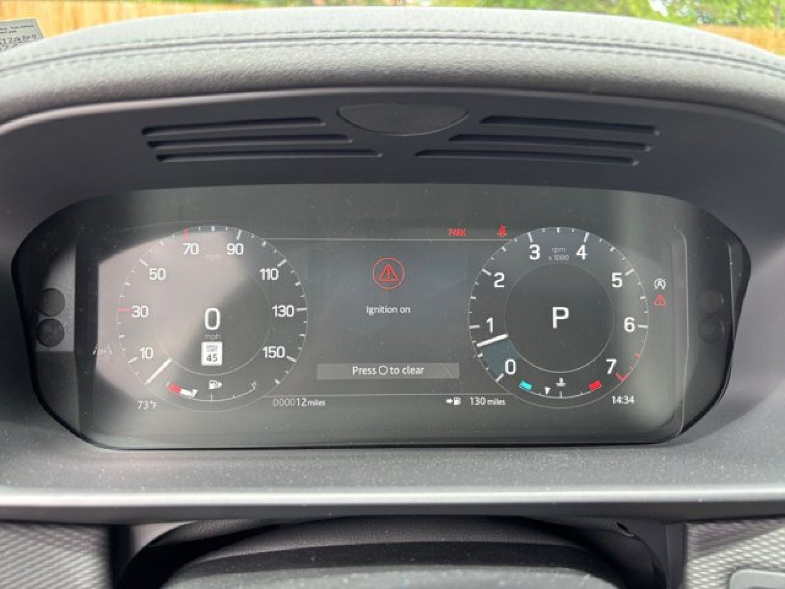 Used 2025 Land Rover Discovery Dynamic SE AWD/4WD image 24