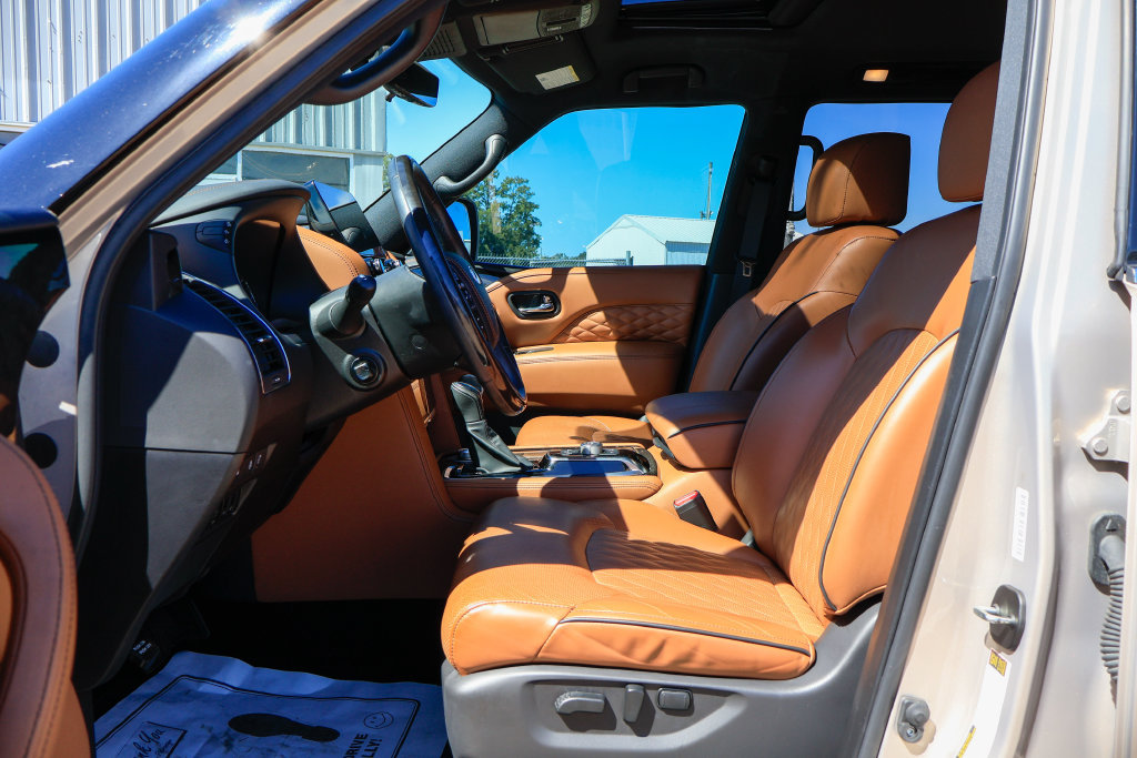 Used 2023 INFINITI QX80 Sensory w/ Cargo Package AWD/4WD image 6