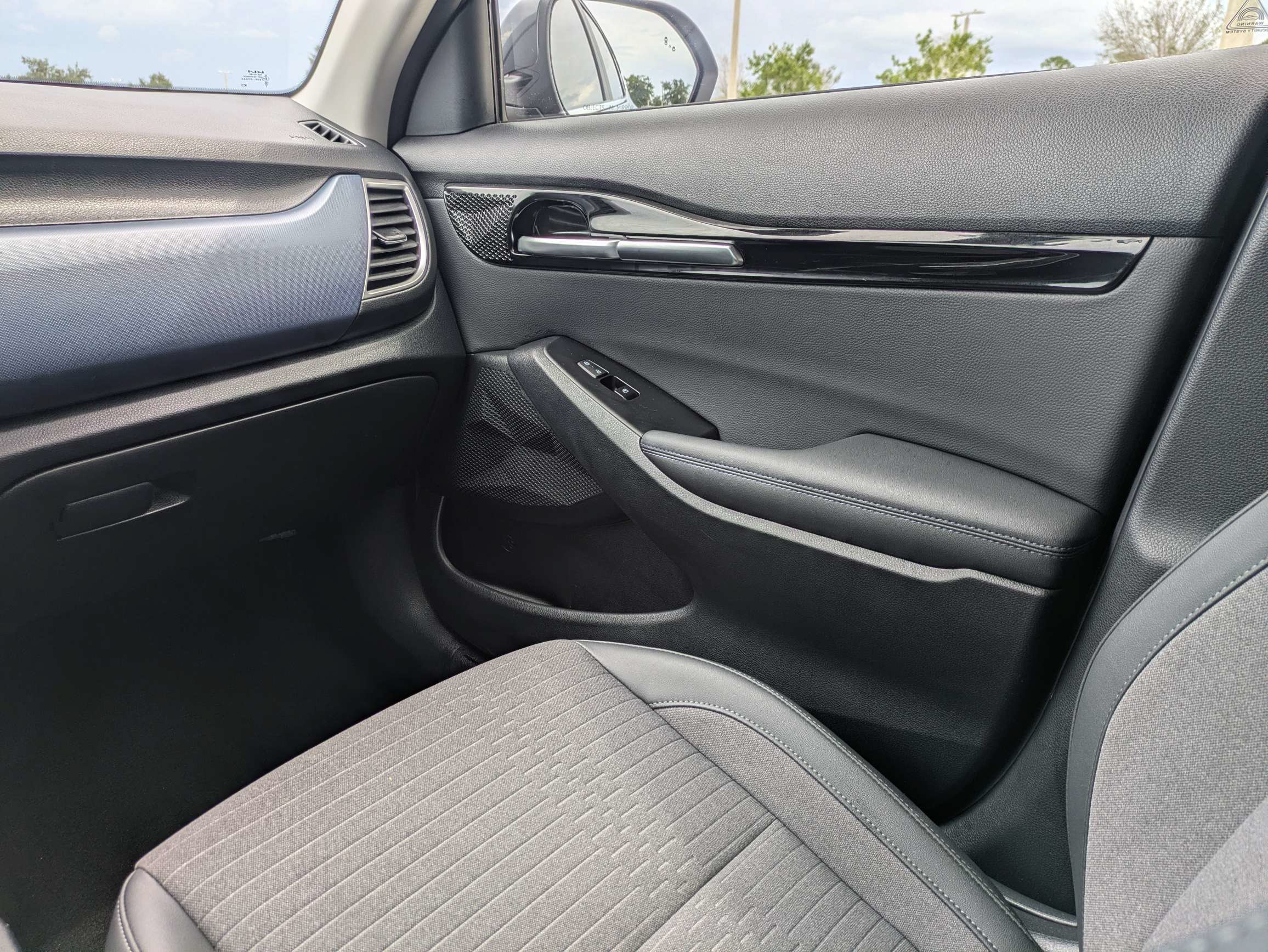 Certified 2023 Kia Seltos S FWD image 19