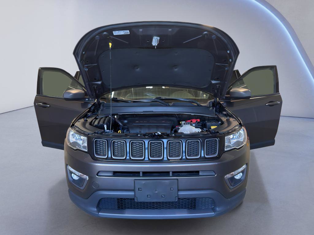 Used 2021 Jeep Compass Latitude w/ Sun and Sound Group AWD/4WD image 10
