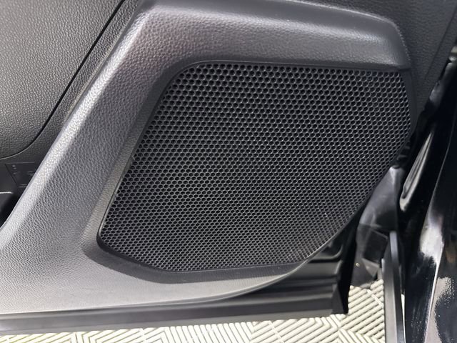 Used 2023 Toyota Highlander XLE AWD/4WD image 25