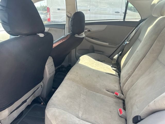 Used 2013 Toyota Corolla LE FWD image 13