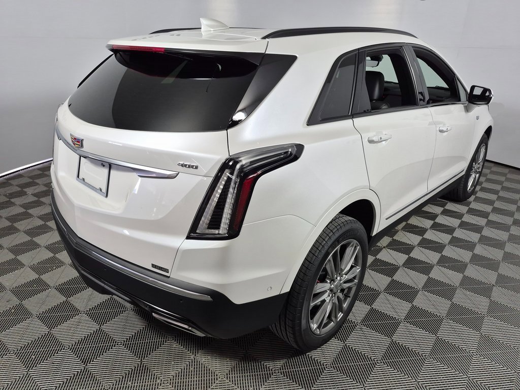 New 2026 Cadillac XT5 Sportv w/ LPO, Floor Liner Package image 5