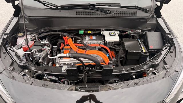 New 2027 Chevrolet Bolt LT w/ Comfort Package FWD image 57