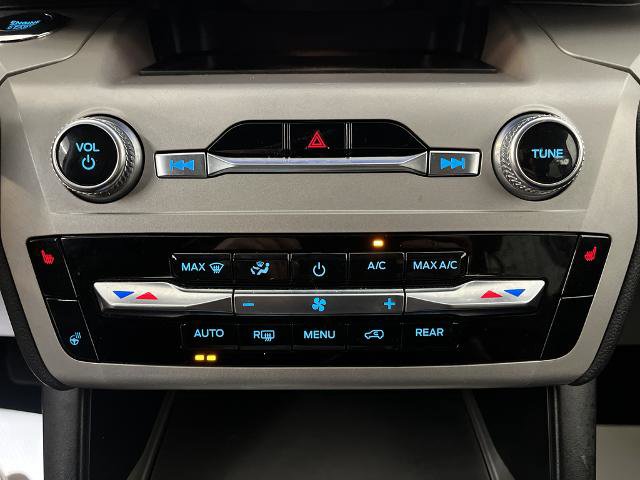 Certified 2023 Ford Explorer XLT w/ Equipment Group 202A image 5