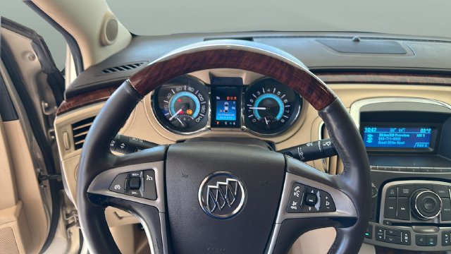 Used 2010 Buick LaCrosse CXS FWD image 12