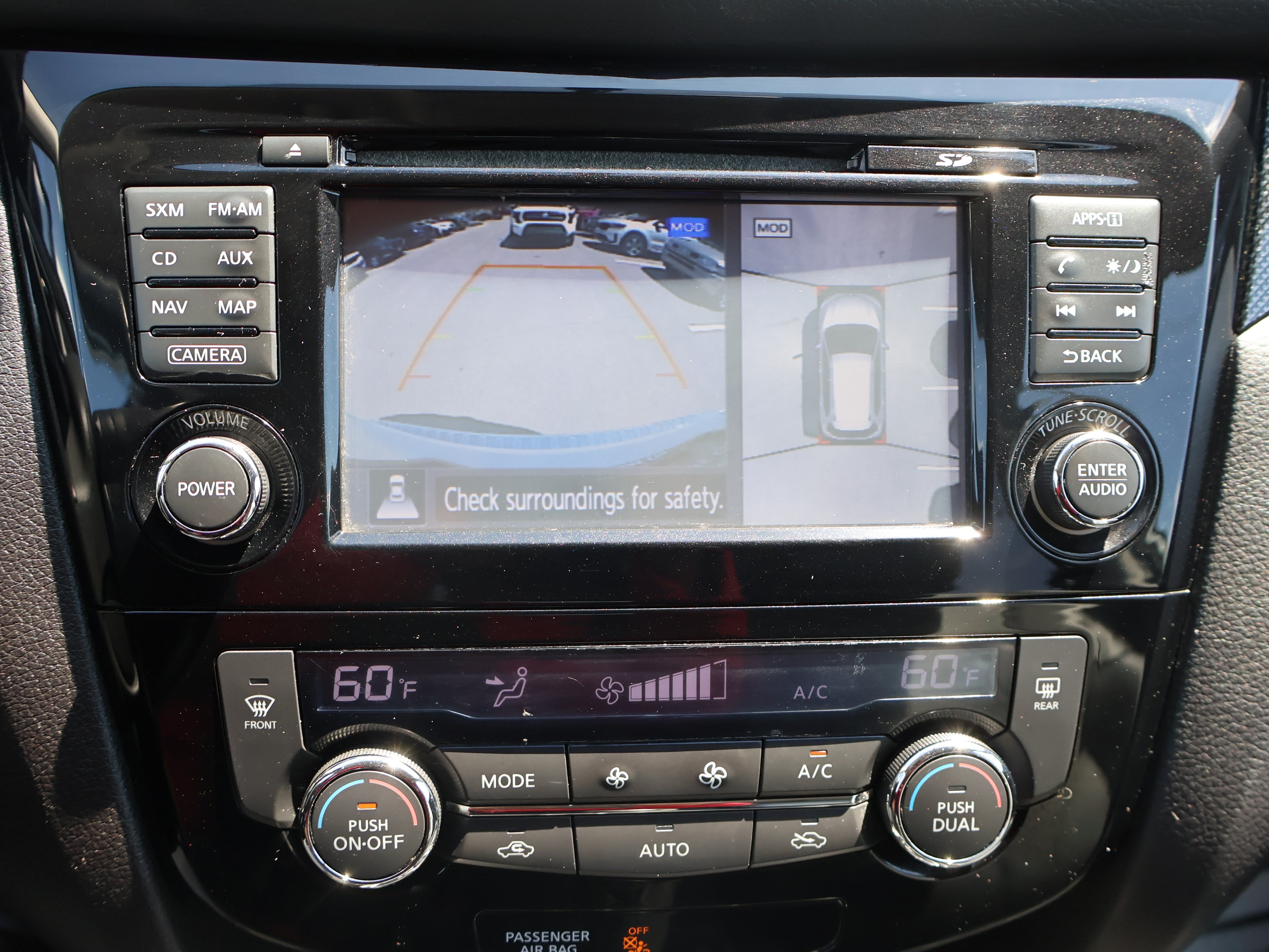 Used 2016 Nissan Rogue SL w/ SL Premium Package AWD/4WD image 26