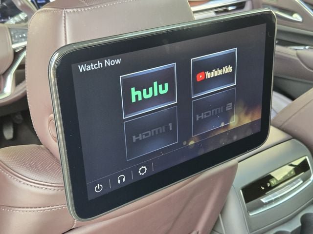 Used 2024 Cadillac Escalade Sport Platinum w/ Heavy-Duty Trailer Package AWD/4WD image 23