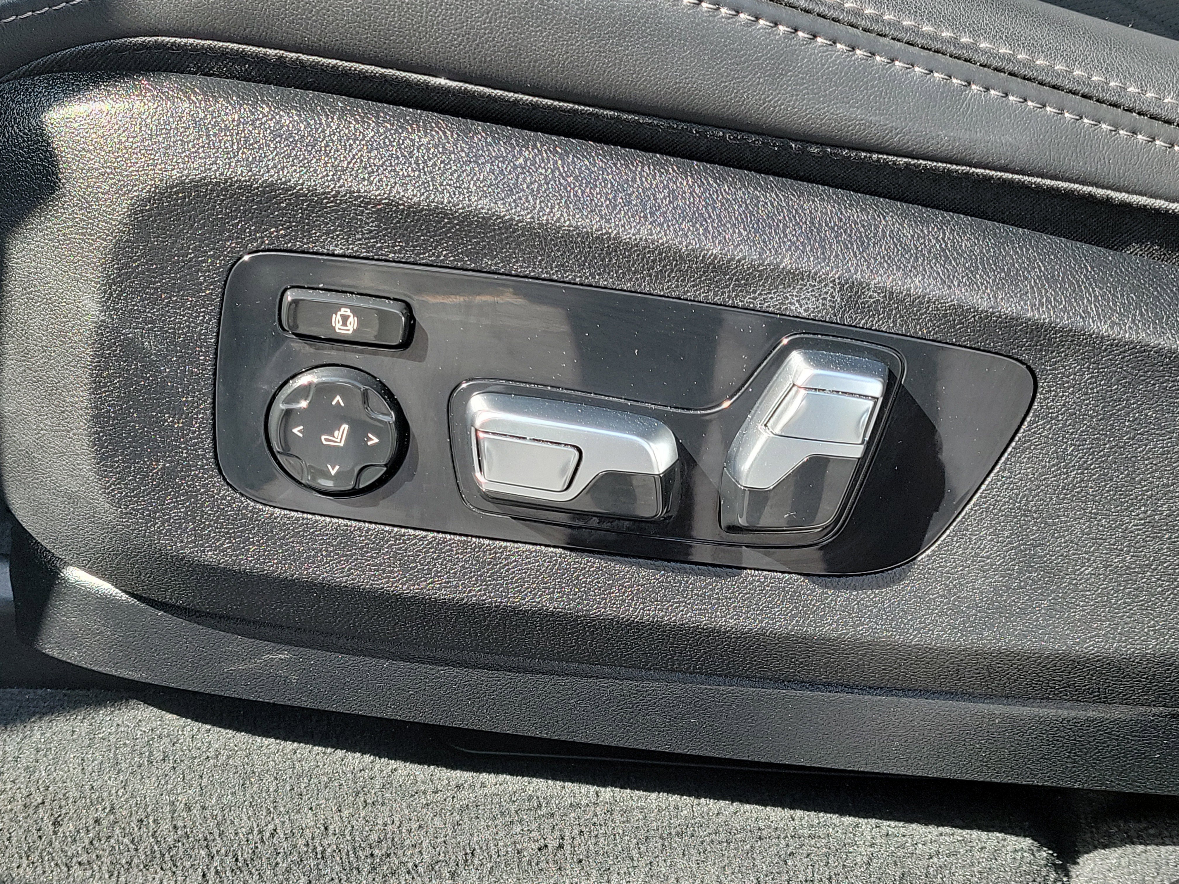 Used 2026 BMW X7 xDrive40i AWD/4WD image 22