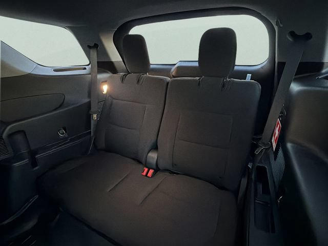 Used 2023 Ford Explorer XLT AWD/4WD image 18
