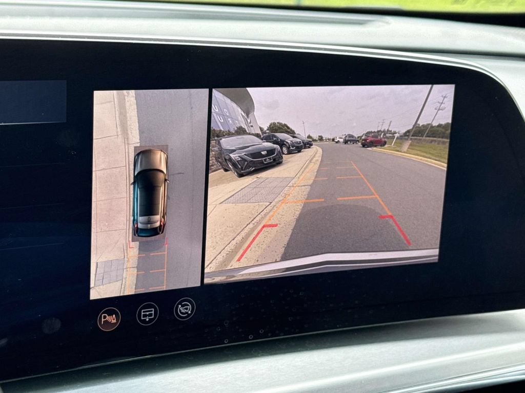 Certified 2024 Cadillac Lyriq Luxury w/ LPO, Floor Liner Package AWD/4WD image 34