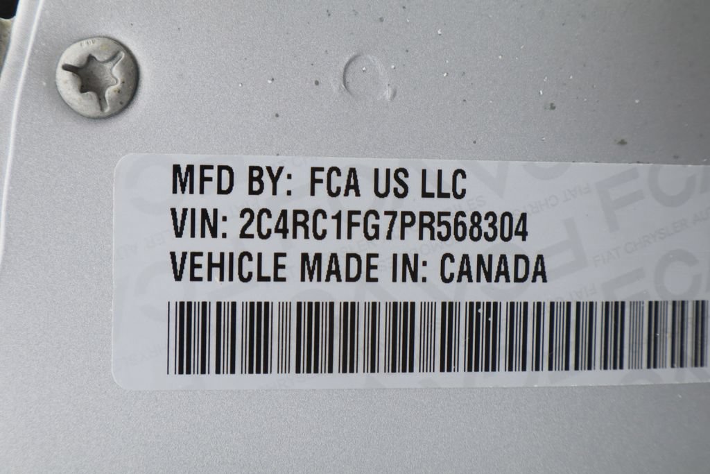 Used 2023 Chrysler Pacifica Touring FWD image 33