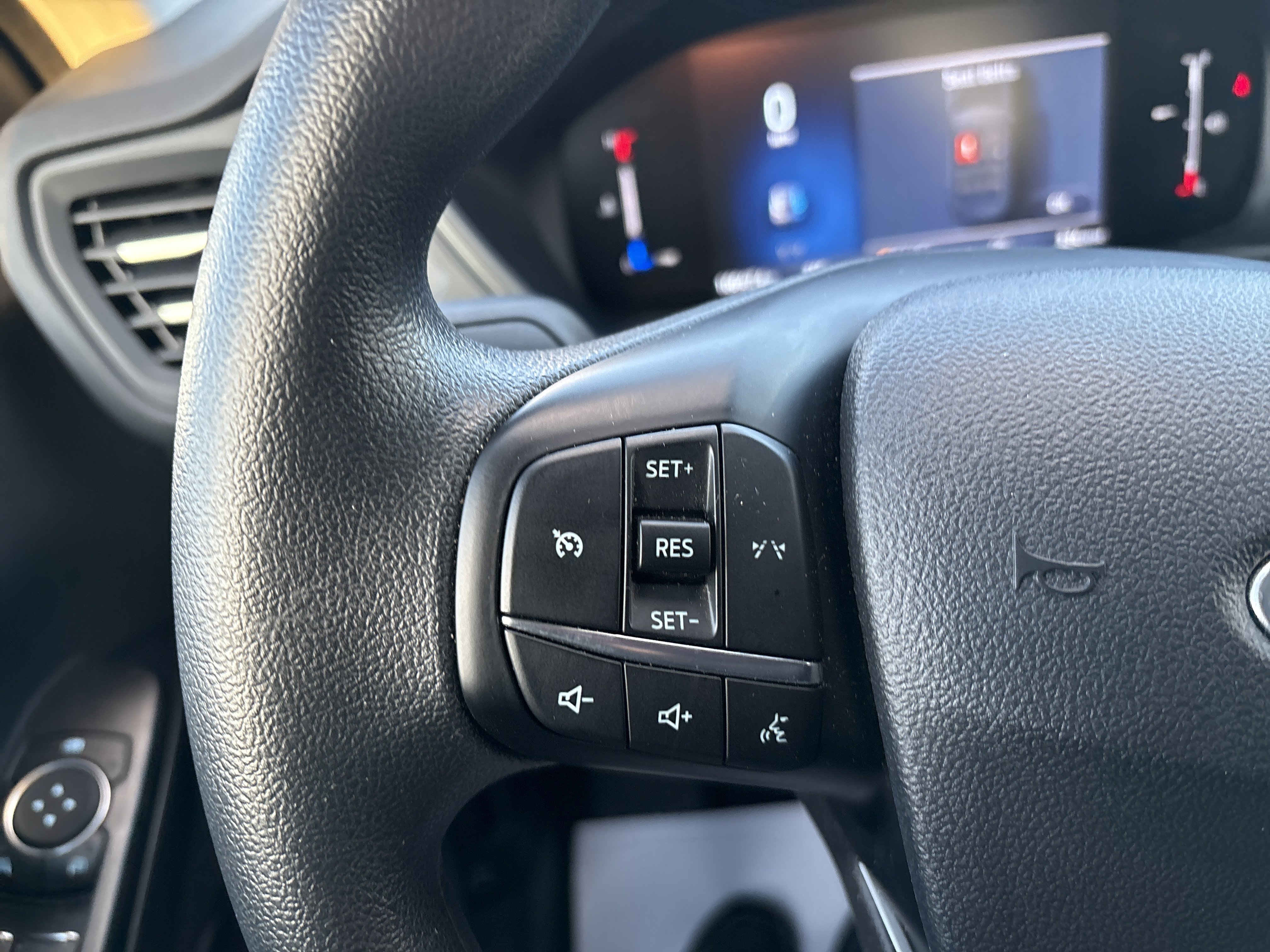 Used 2025 Ford Escape Active image 18