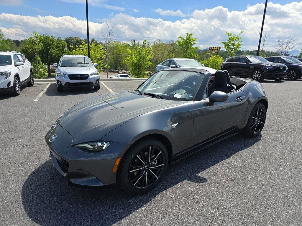 New 2026 MAZDA MX-5 Miata Grand Touring RWD image 7