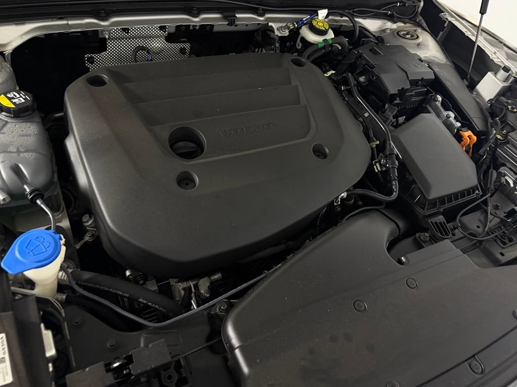 Used 2023 Volvo XC40 B5 Plus w/ Climate Package AWD/4WD image 37
