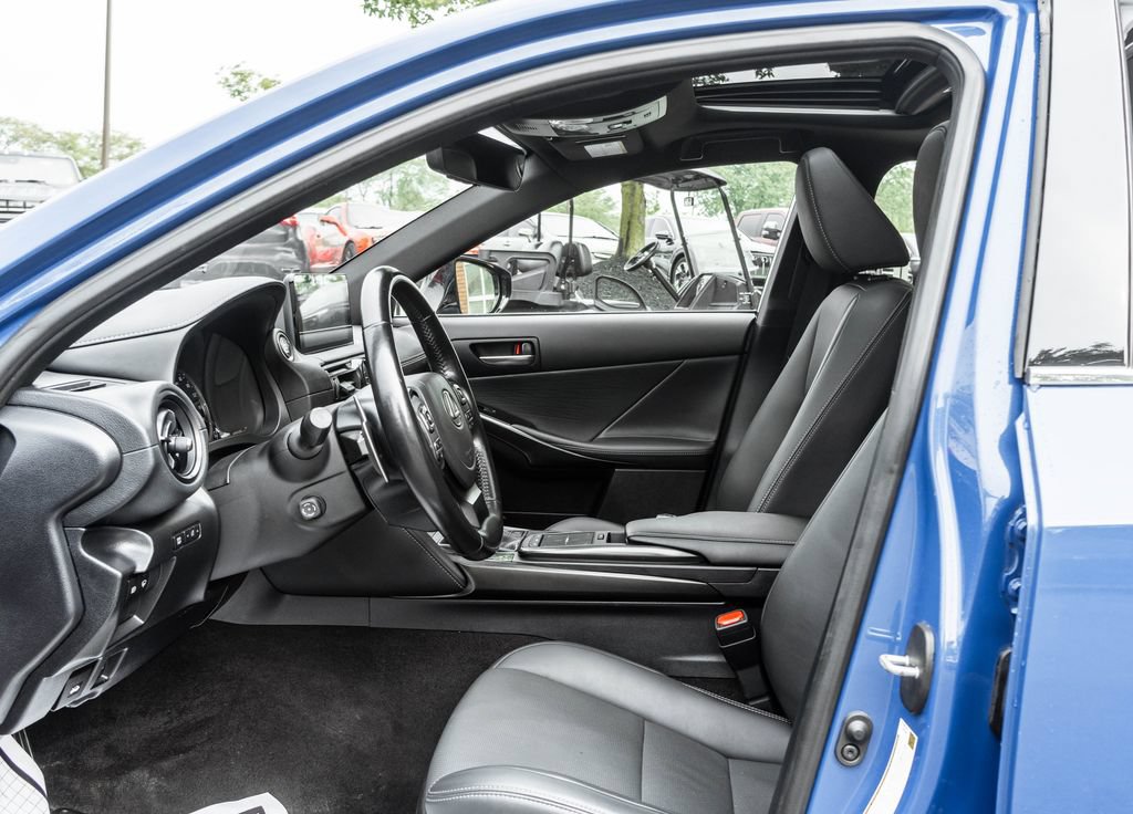 Used 2024 Lexus IS 300 AWD w/ Premium Package image 6