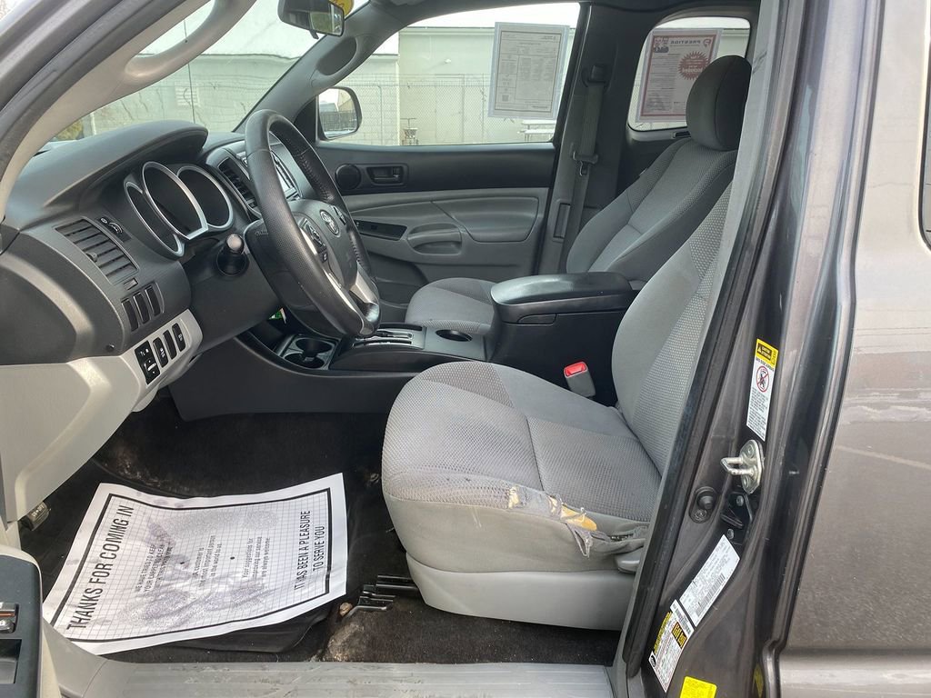 Used 2014 Toyota Tacoma 4x4 Access Cab w/ Convenience Package image 12
