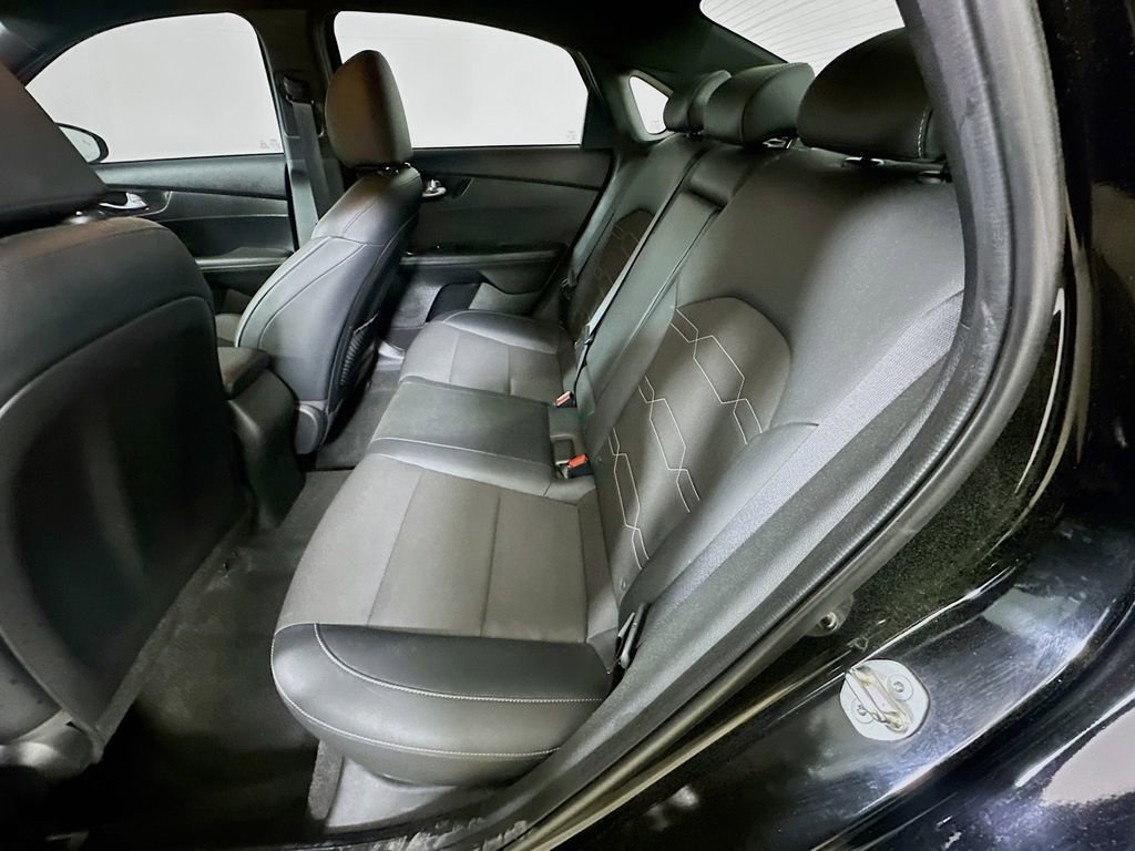 Used 2024 Kia Forte GT-Line image 13