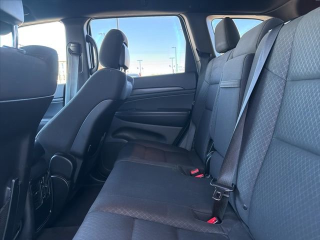 Used 2018 Jeep Grand Cherokee Laredo image 18