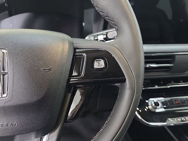 Certified 2024 Lincoln Corsair AWD image 15