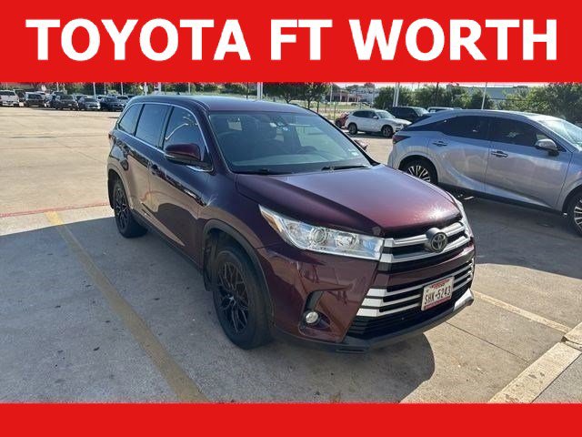 Used 2019 Toyota Highlander Plus FWD image 1