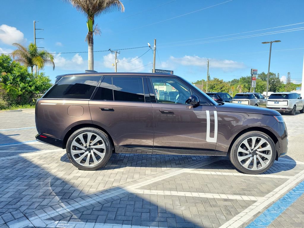 New 2026 Land Rover Range Rover Autobiography AWD/4WD image 6