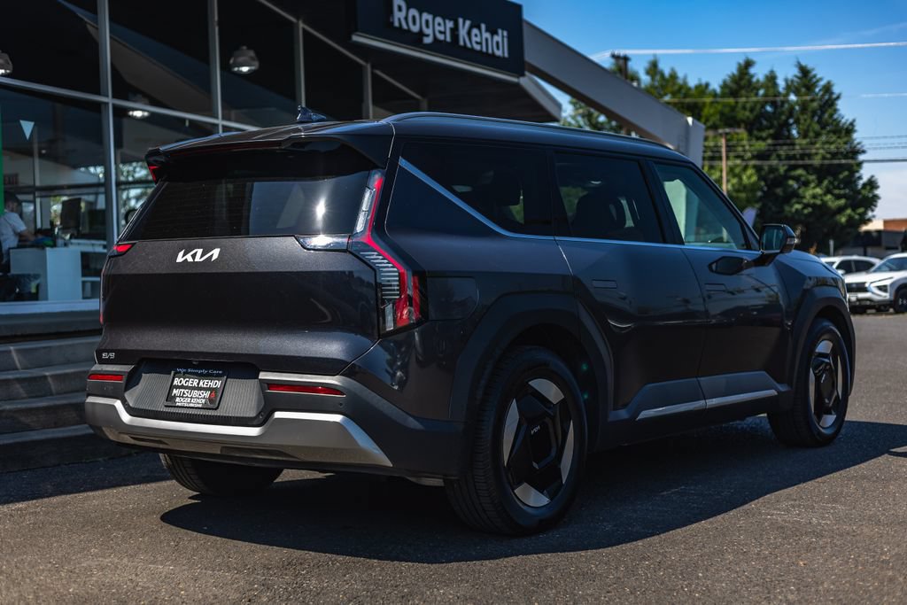 Used 2024 Kia EV9 Wind AWD/4WD image 7