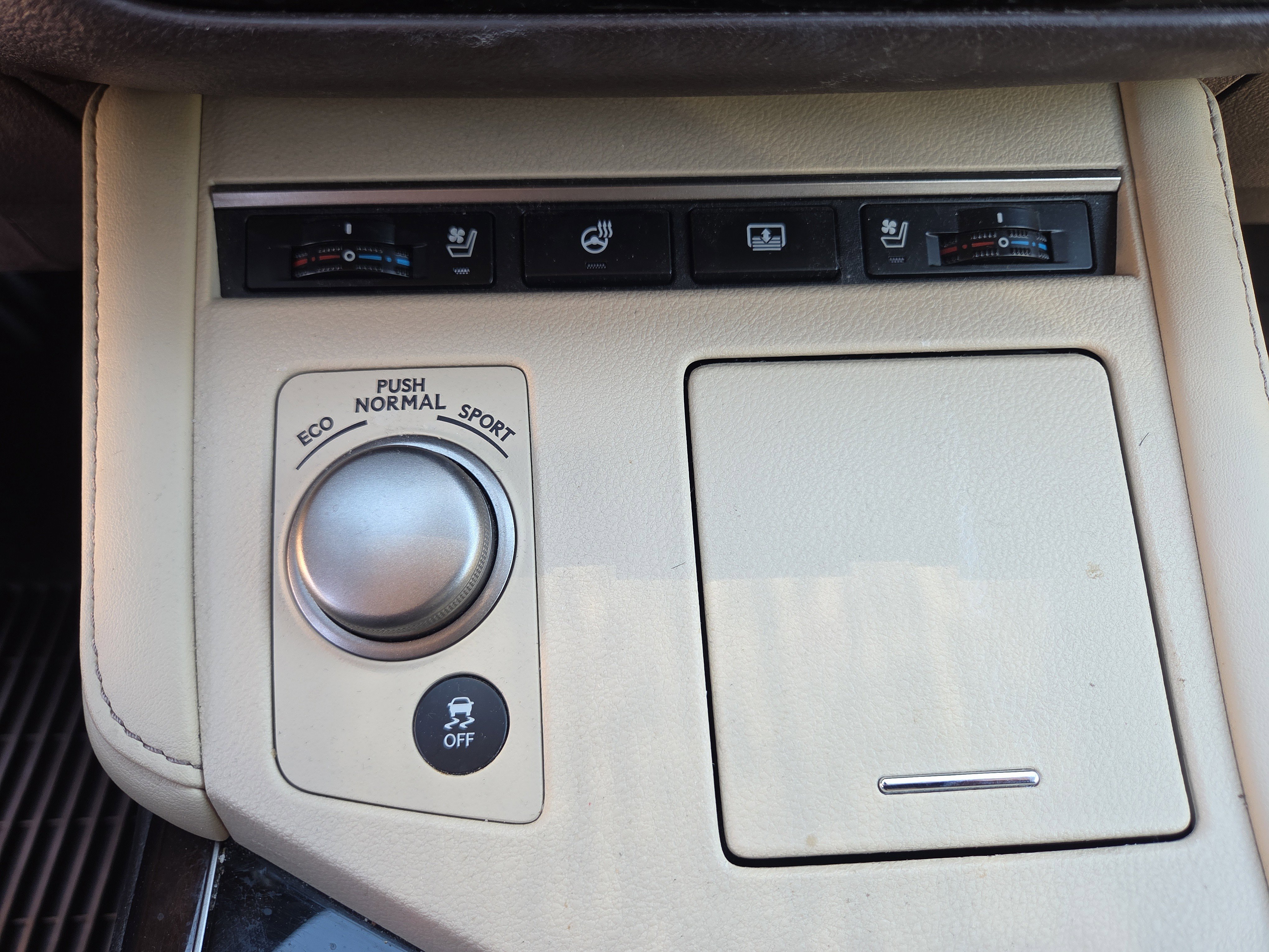 Used 2017 Lexus ES 350 w/ Luxury Package image 29