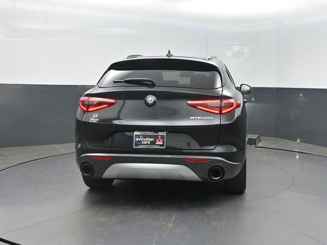 Used 2023 Alfa Romeo Stelvio Ti AWD/4WD image 31