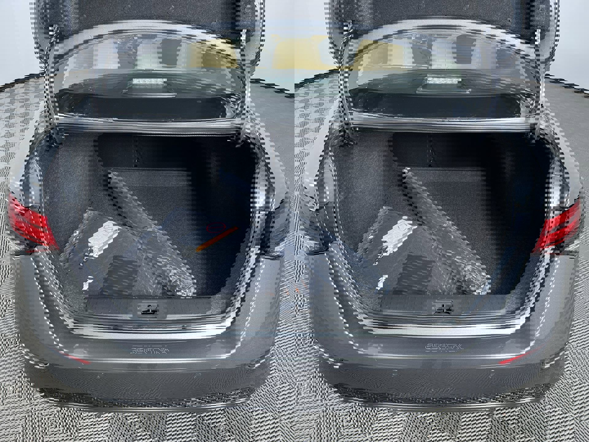 New 2025 Nissan Sentra SV w/ SV Premium Package image 23