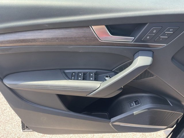 Used 2024 Audi Q5 2.0T Premium Plus image 19