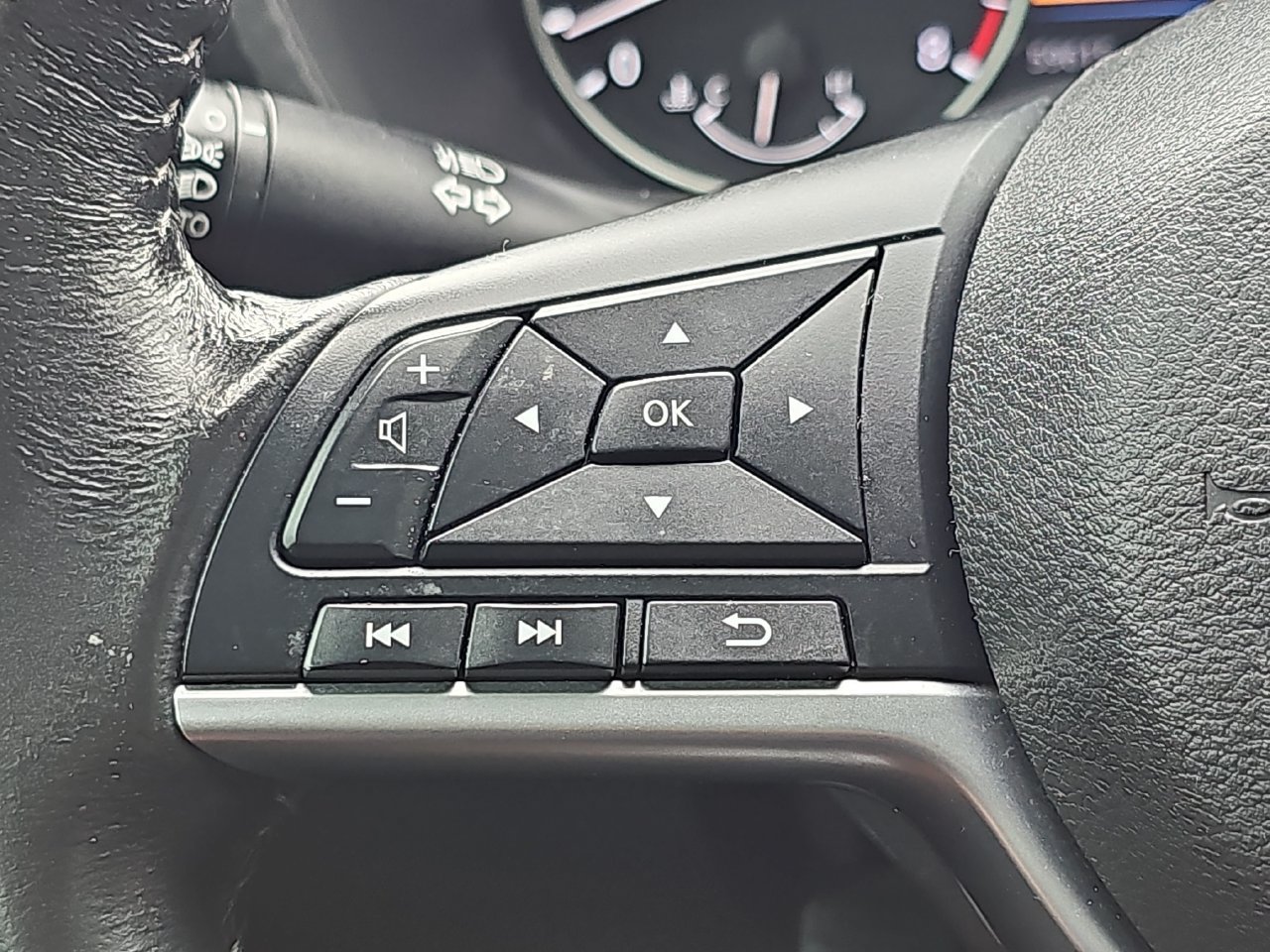 Used 2021 Nissan Sentra SV FWD image 20