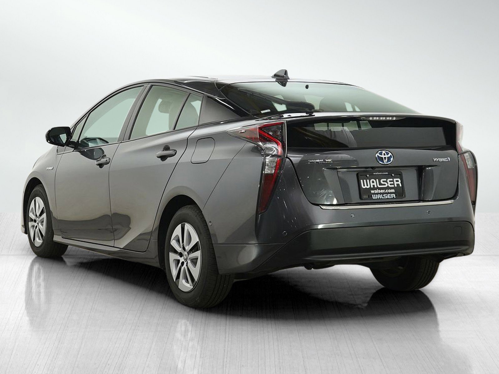 Used 2018 Toyota Prius Four w/ Advanced Technology Package FWD image 3