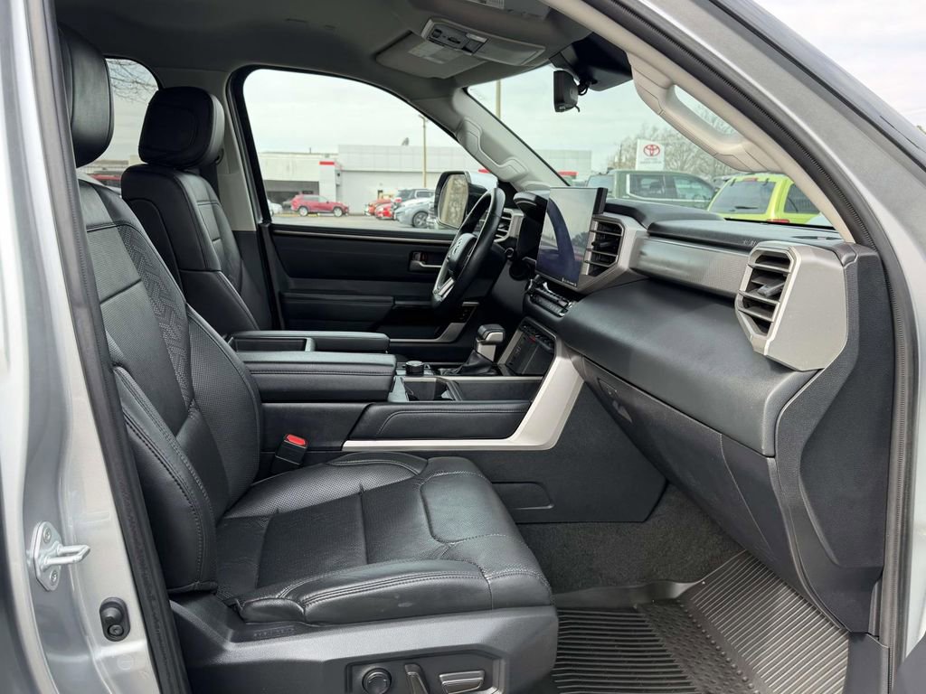 Used 2023 Toyota Tundra Limited AWD/4WD image 12