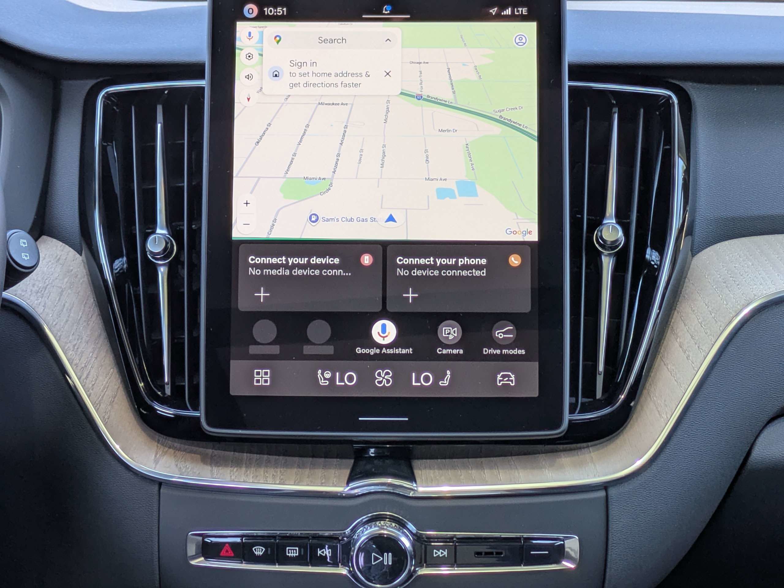 New 2026 Volvo XC60 B5 Plus w/ Protection Package Premier image 19