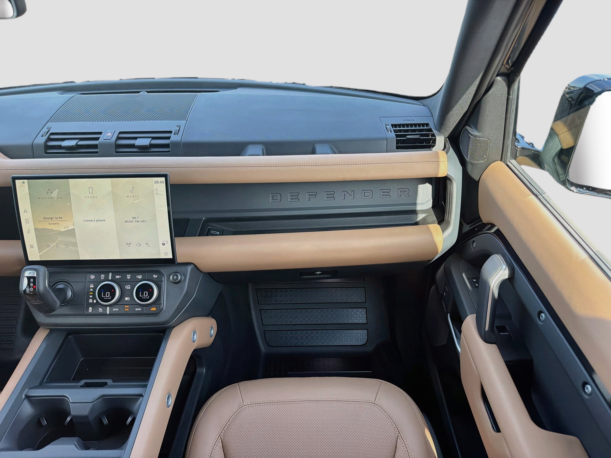 New 2026 Land Rover Defender 110 X-Dynamic SE AWD/4WD image 18