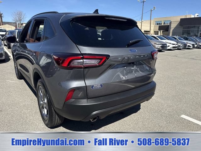 Used 2025 Ford Escape ST-Line Select AWD/4WD image 9