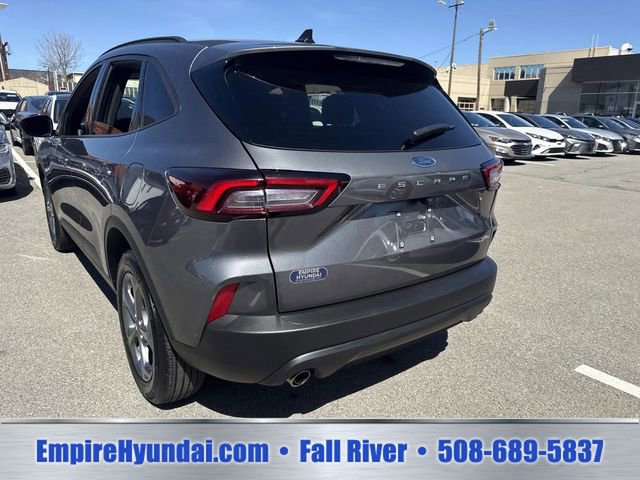 Used 2025 Ford Escape ST-Line Select AWD/4WD image 9