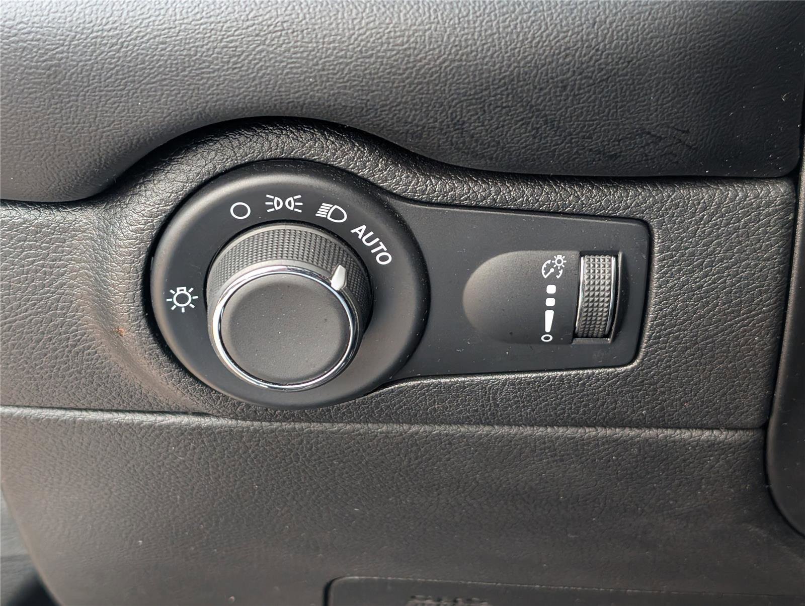 Used 2024 Dodge Durango R/T image 25