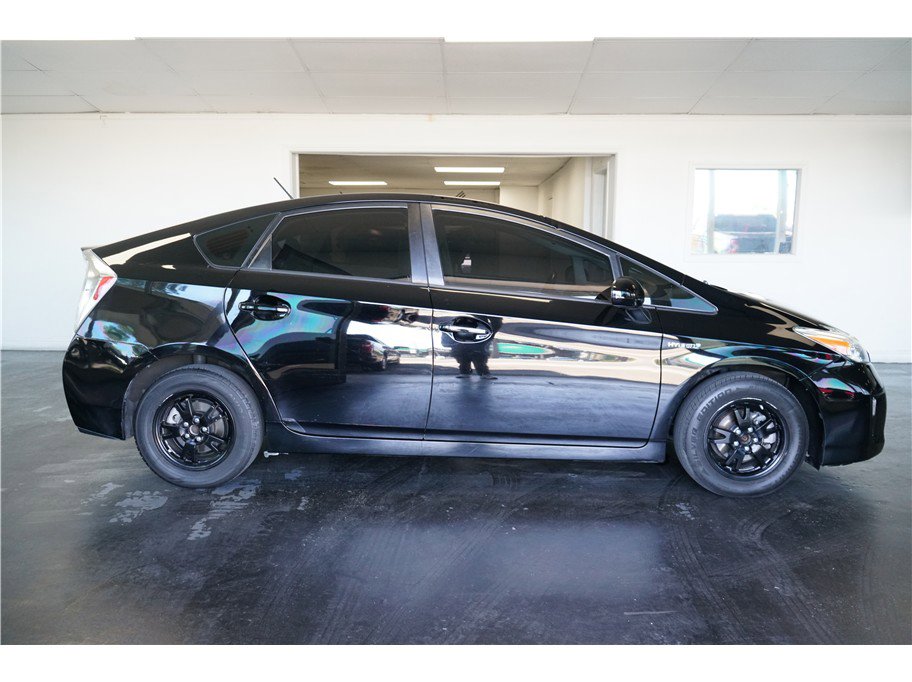 Used 2014 Toyota Prius Four image 8