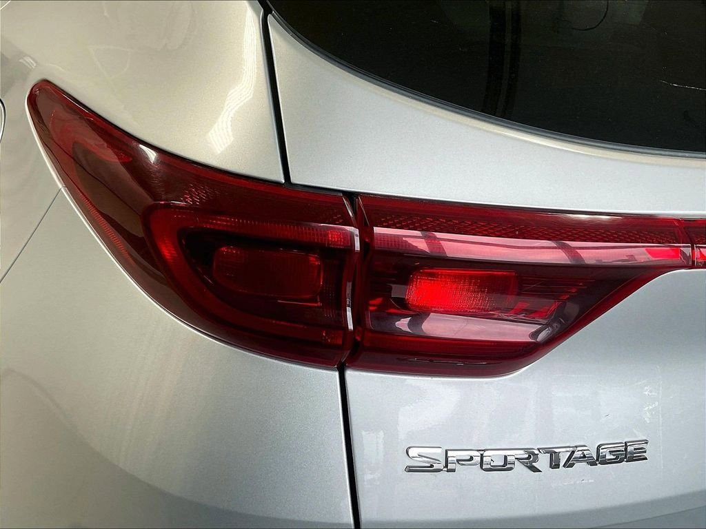 Used 2020 Kia Sportage LX AWD/4WD image 33