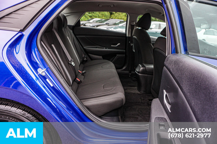 Used 2023 Hyundai Elantra Blue w/ Preferred Accessory Package FWD image 21