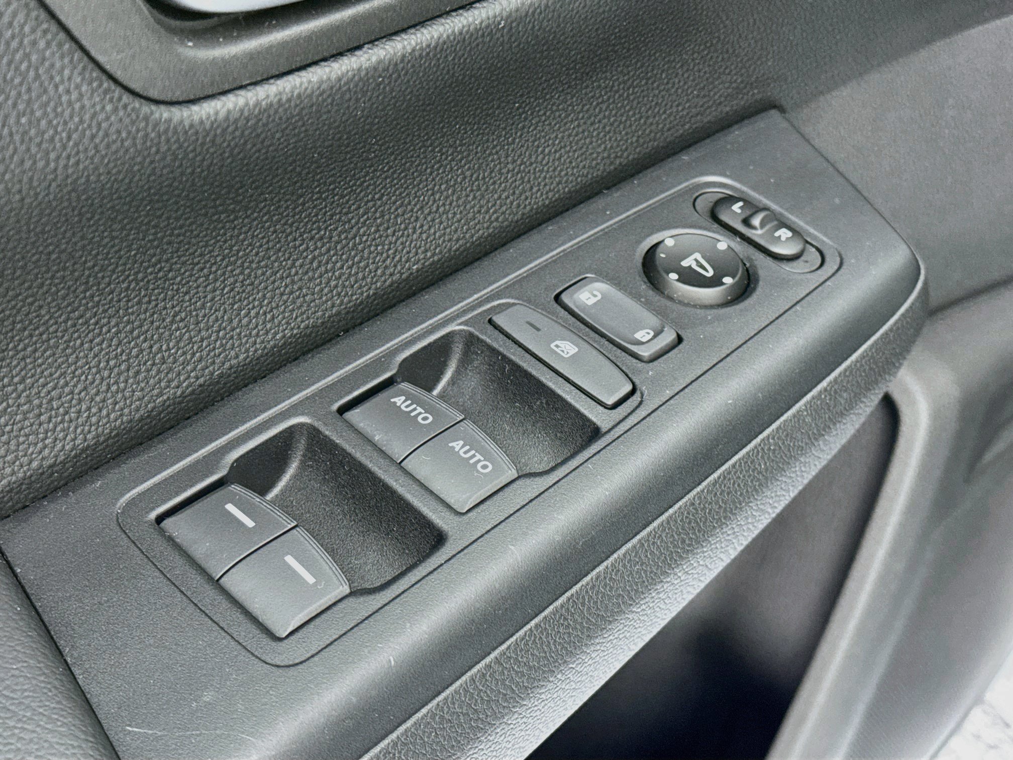 Certified 2023 Honda CR-V EX image 17