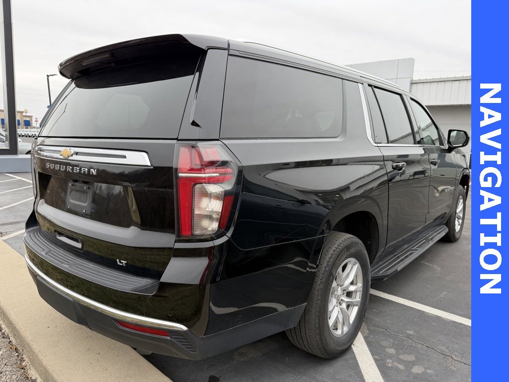 Used 2024 Chevrolet Suburban LT image 5