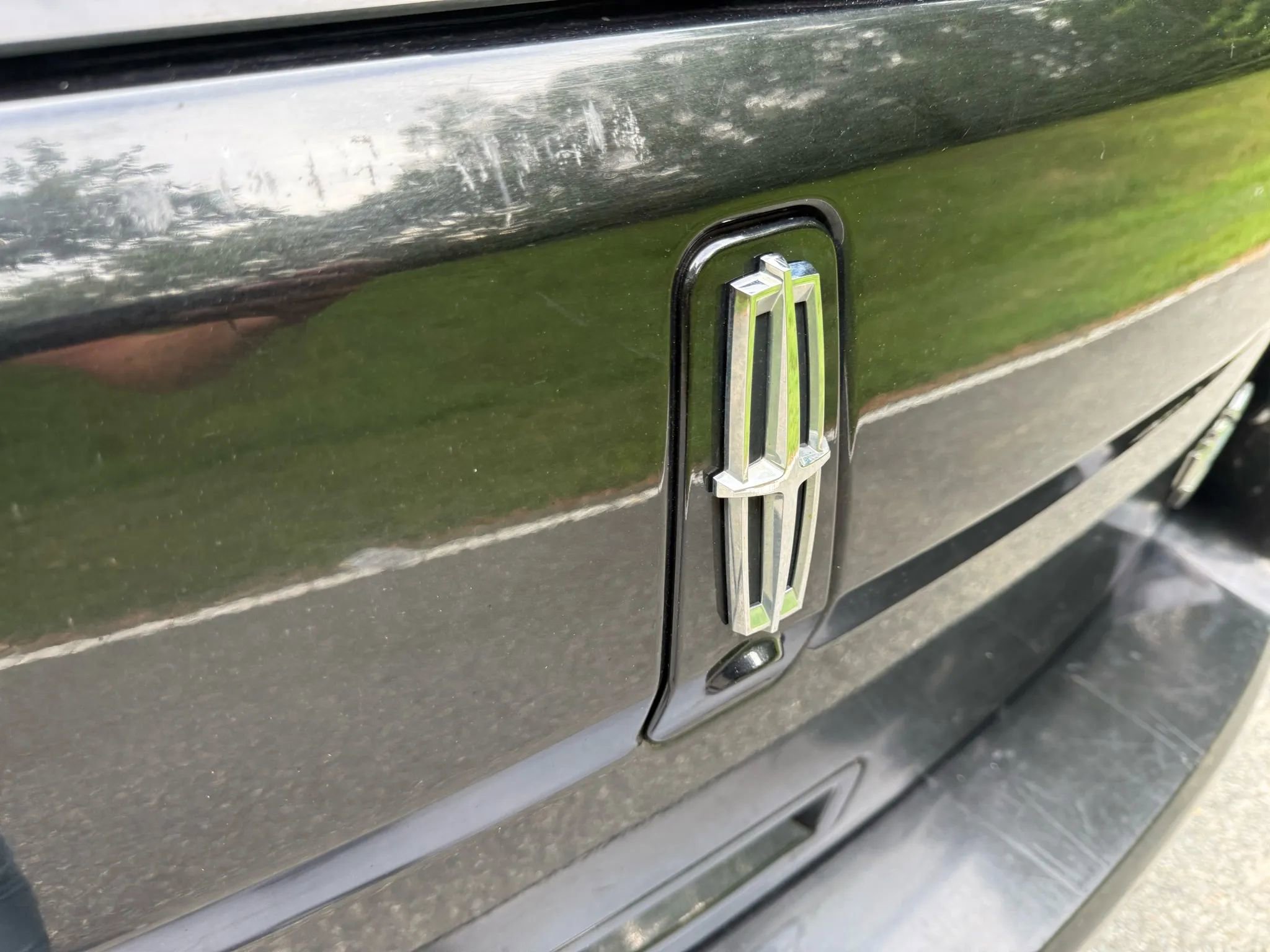 Used 2014 Lincoln MKX AWD w/ Equipment Group 102A image 14