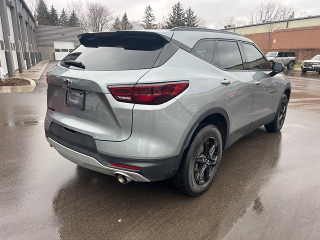 Used 2025 Chevrolet Blazer LT w/ Convenience Package image 5